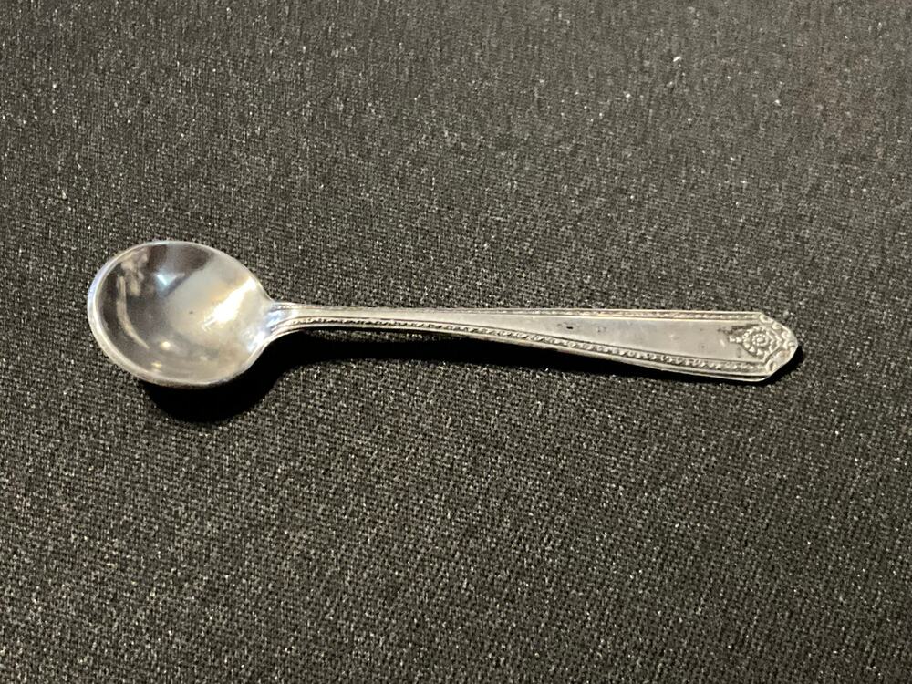 Vintage Sterling Silver Westmorland Salt Spoon Lady Hitton